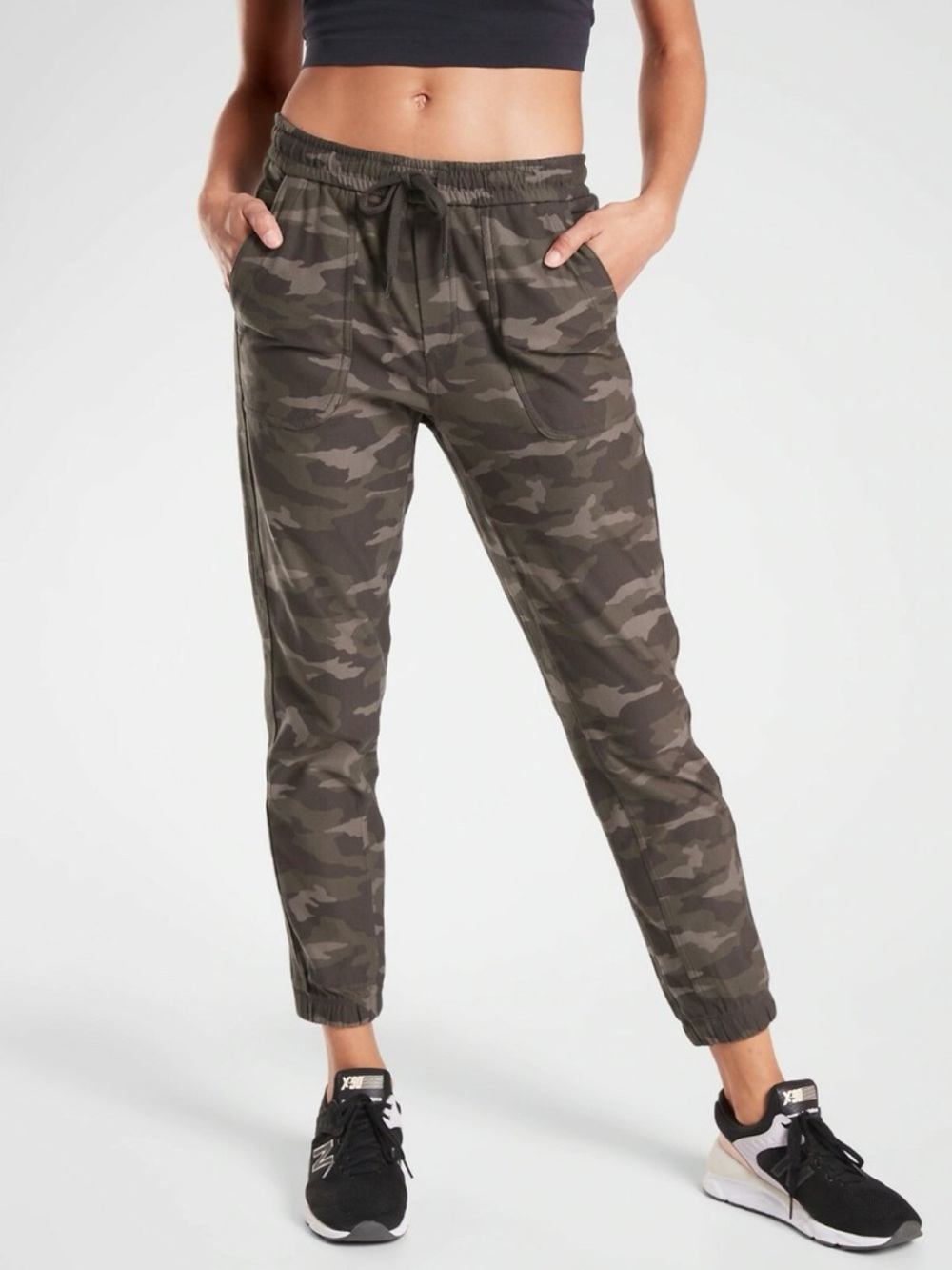Athleta Camo Farallon Jogger Women’s Size 8